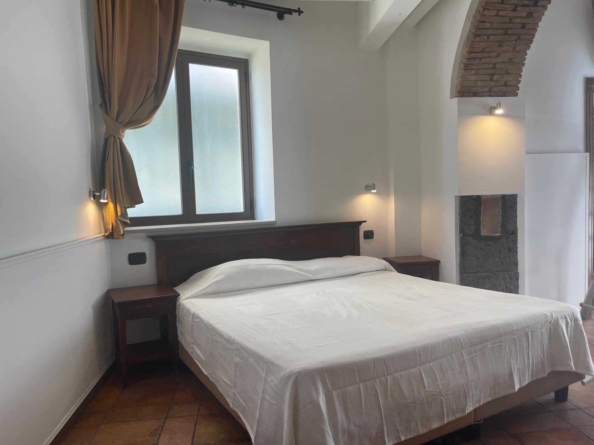 Hotel Capomulini 3 Stelle Acireale Bagian luar foto